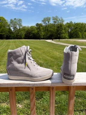 Sorel Women's Out N About Wedge Bootie Dove/Quarry- Sz 10- NL4913-081 Pre Owned